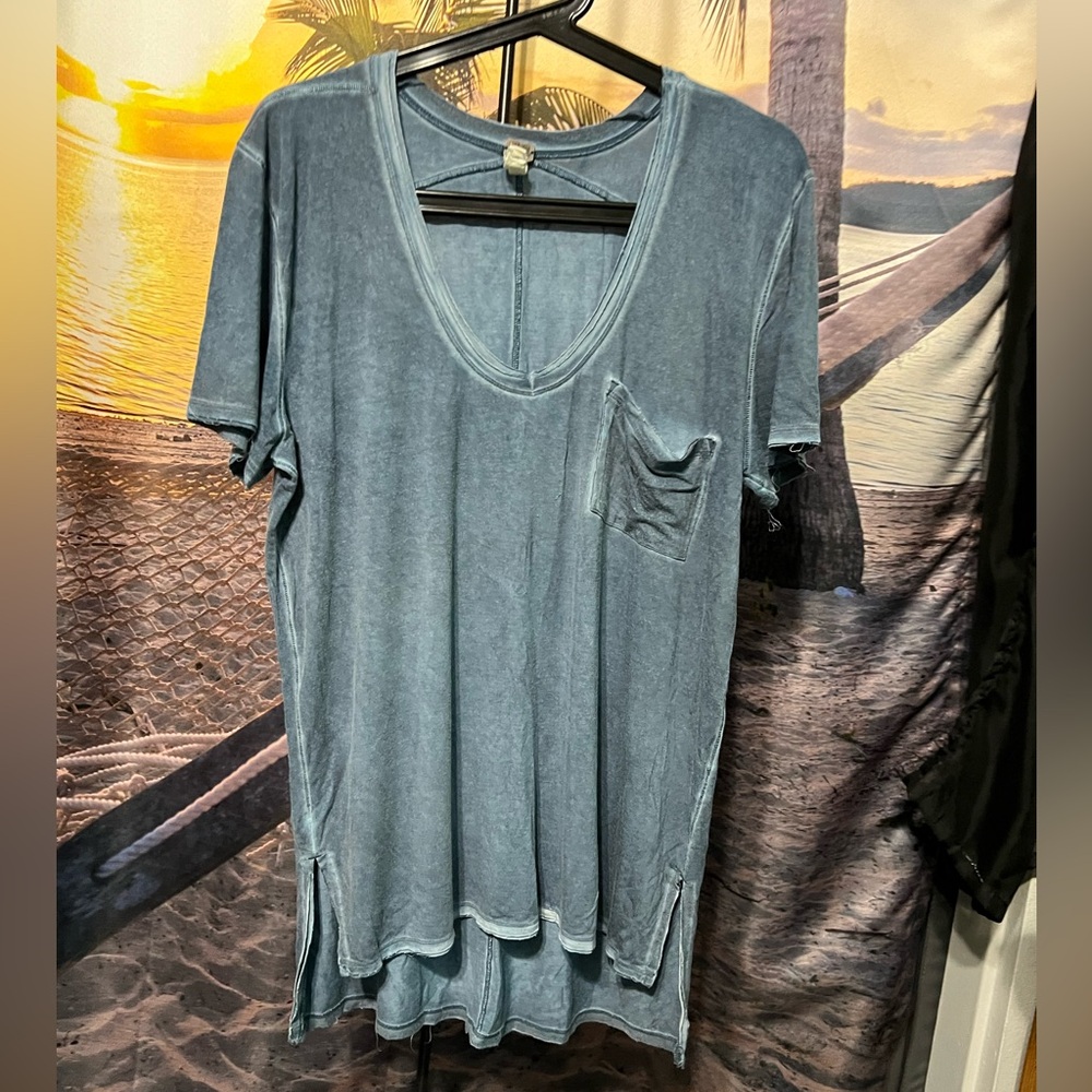 Free People lightweight V neck tee